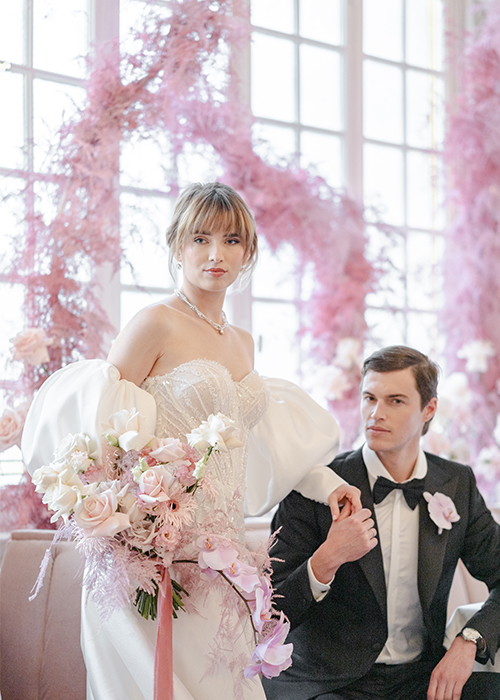 Décoration florale de mariage en Île-de-France par Caroll Clinard, designer floral, compositions élégantes et personnalisées à l'hotel les lumières à versailles